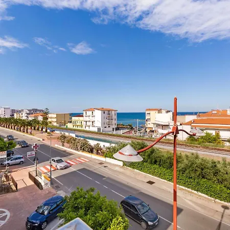 Appealing In Near Seabeach Apartment